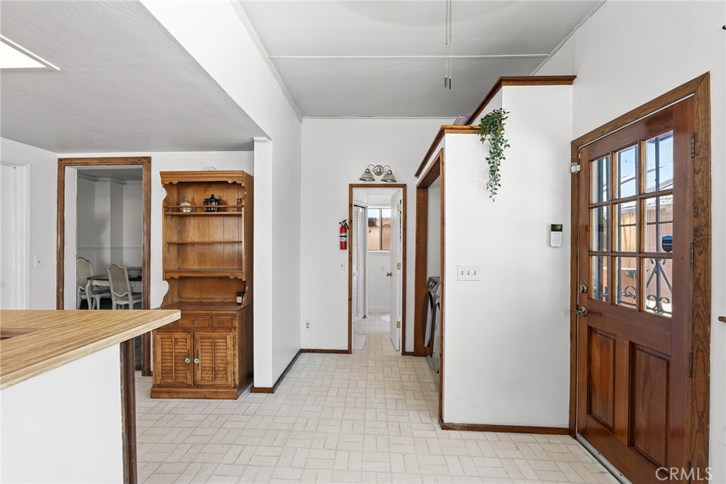 1126 Montgomery Property Photo 18