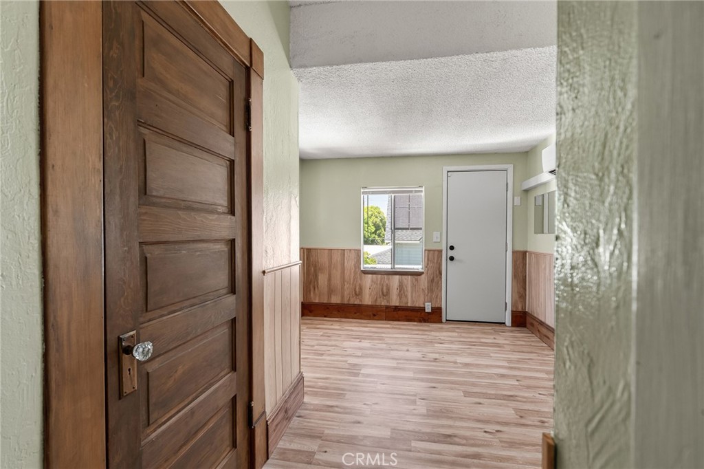 1126 Montgomery Property Photo 30