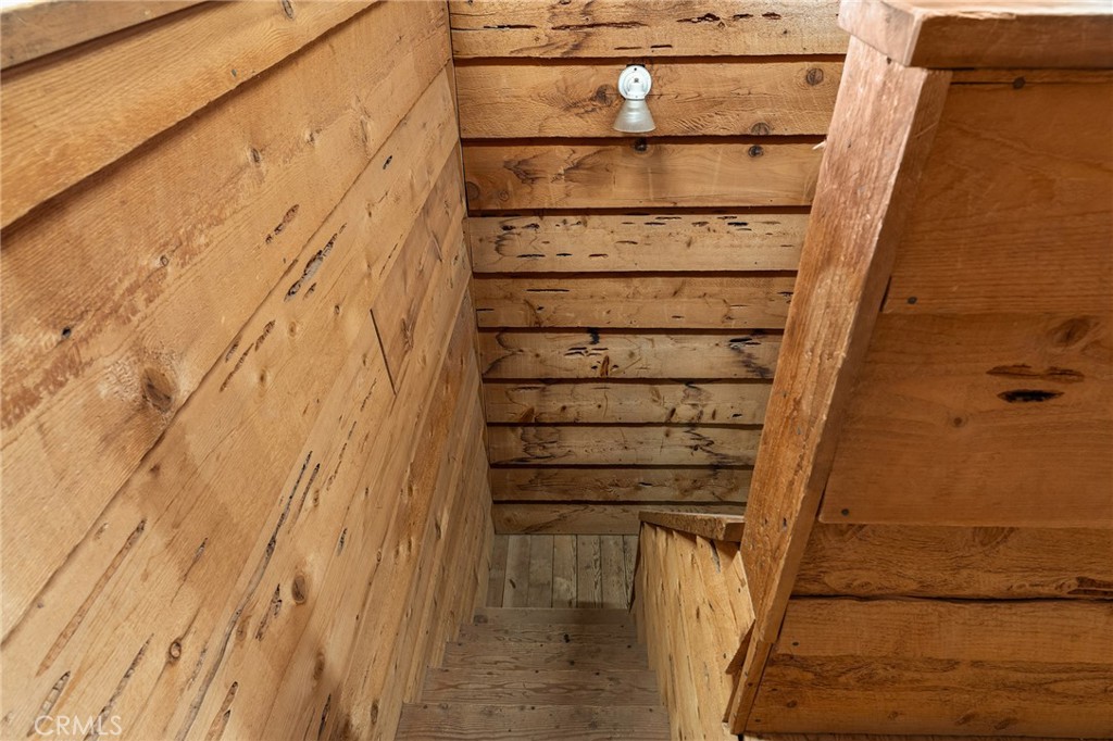 1126 Montgomery Property Photo 36