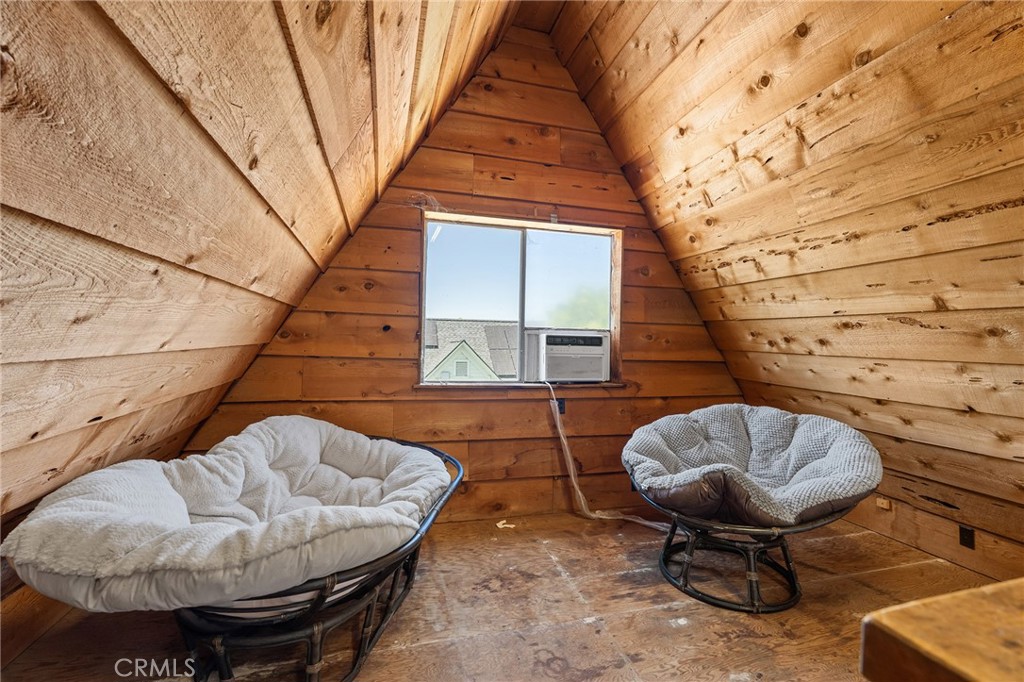 1126 Montgomery Property Photo 37
