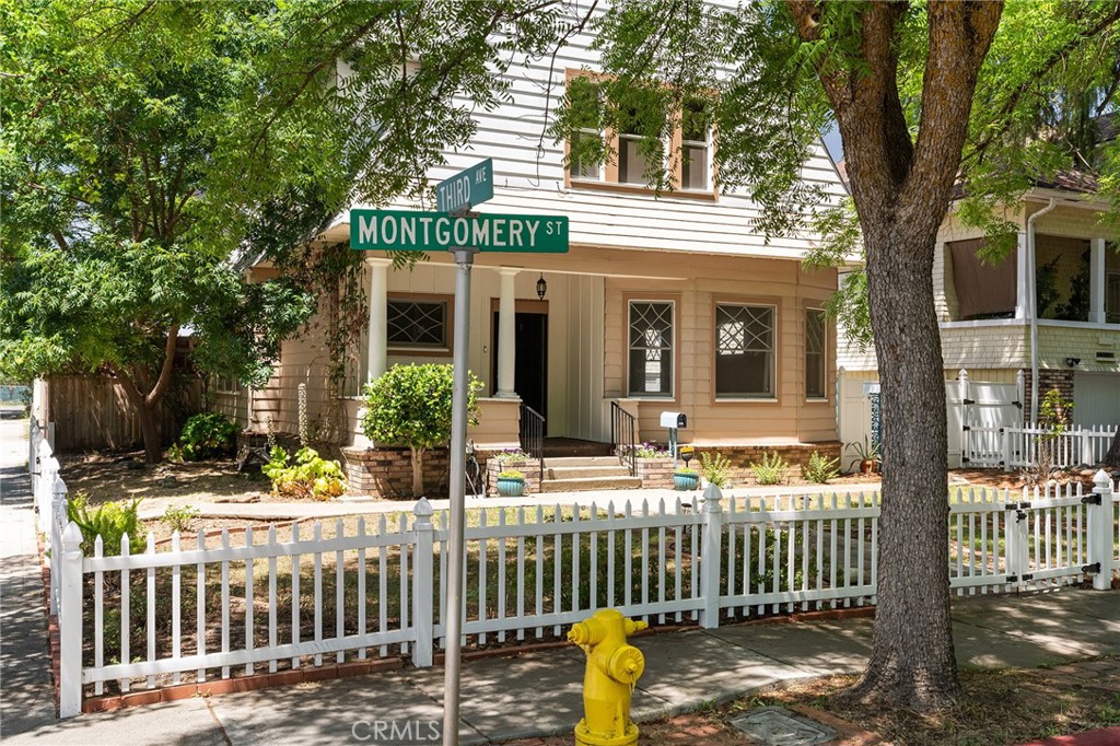 1126 Montgomery Property Photo 46