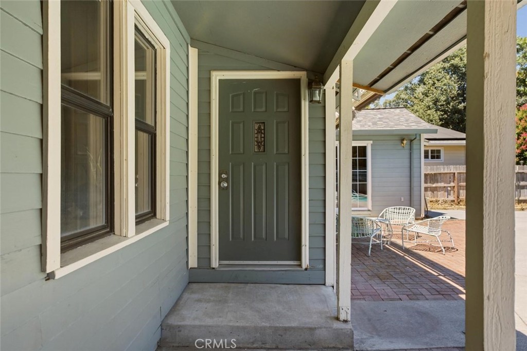 2249 Holly Avenue Property Photo 6