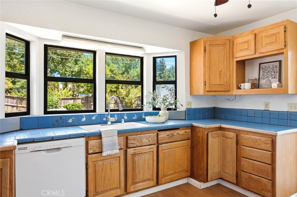 2249 Holly Avenue Property Photo 16