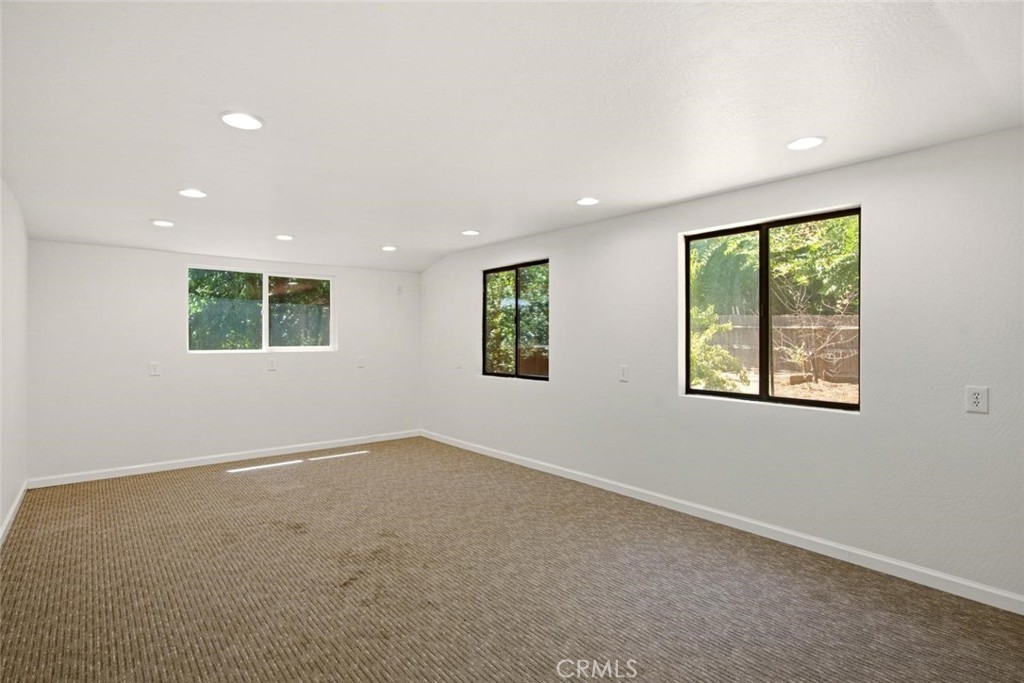 2249 Holly Avenue Property Photo 34