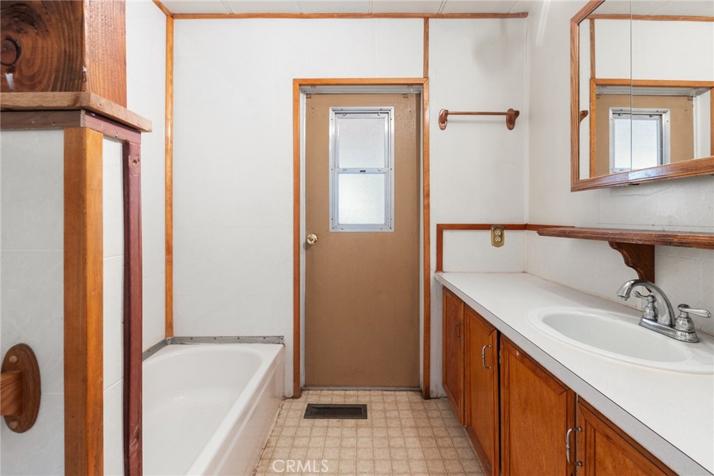 14617 Bridgeport Circle Property Photo 16