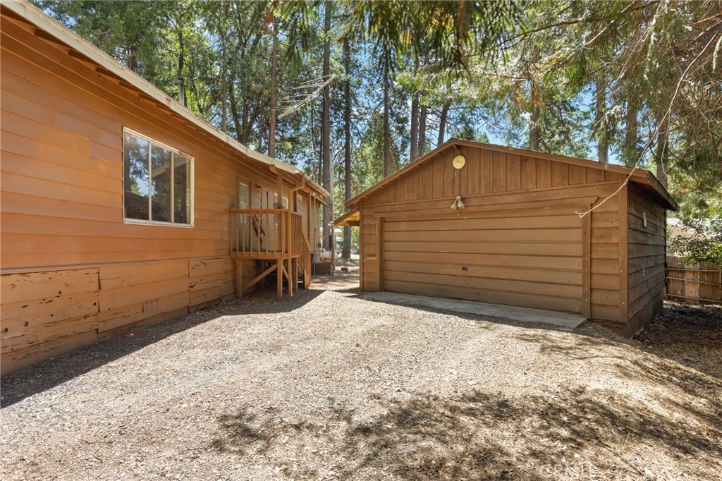 14617 Bridgeport Circle Property Photo 22