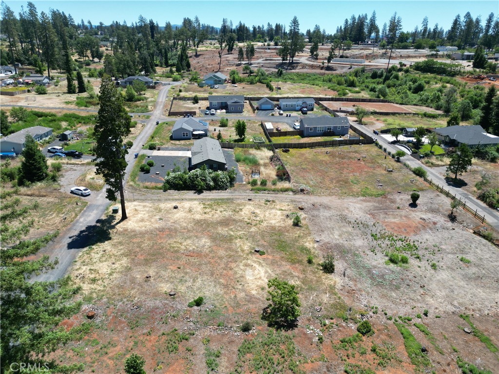 720 Edwards Property Photo 3