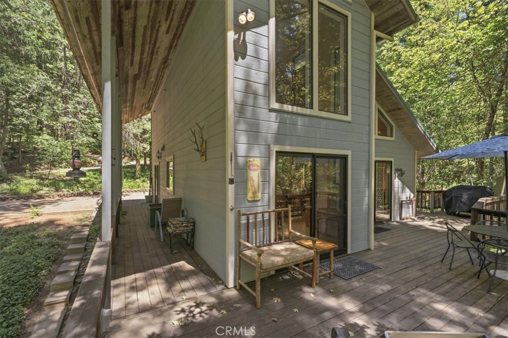 20929 Fall Creek Rd Property Photo 4