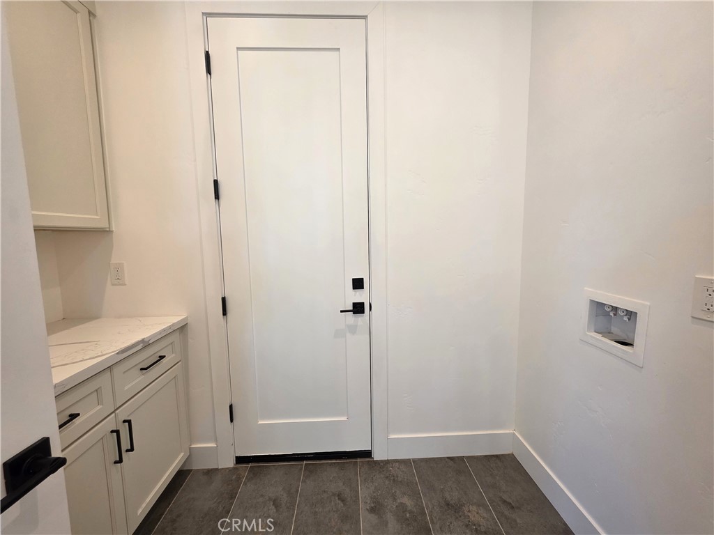 213 Lariat Loop Property Photo 8