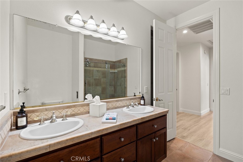 424 Windham Way Property Photo 33