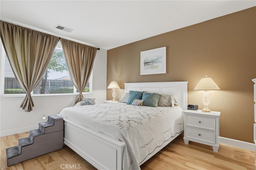 5526 Turnberry Property Photo 35