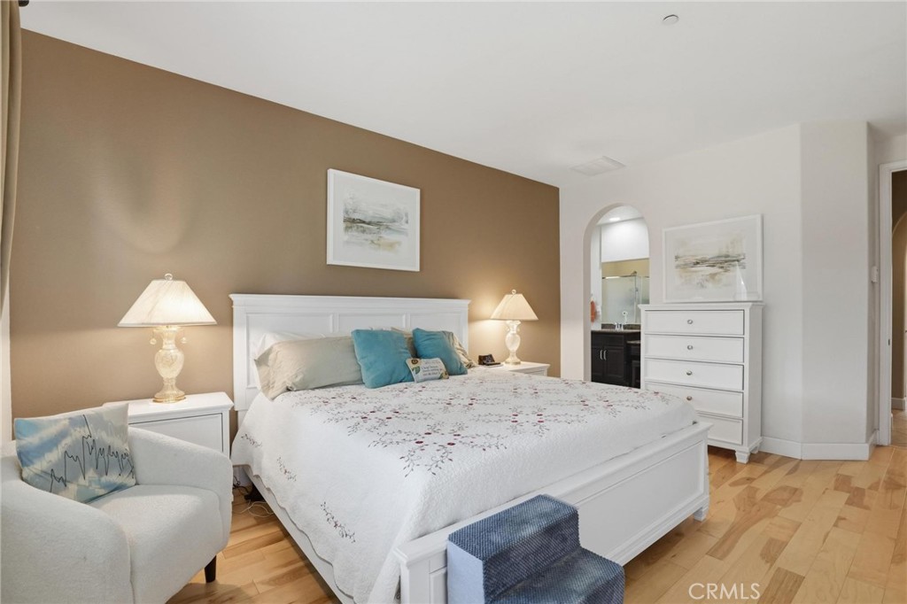 5526 Turnberry Property Photo 36