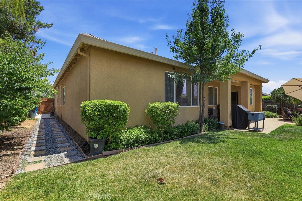 5526 Turnberry Property Photo 38