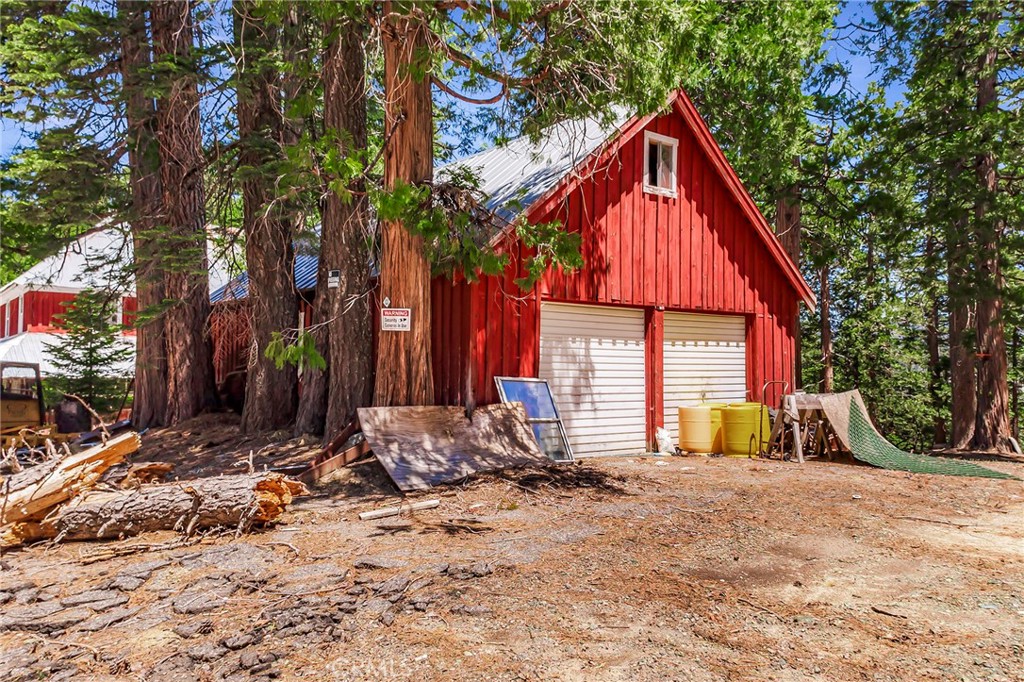 18727 Skyway Property Photo 7