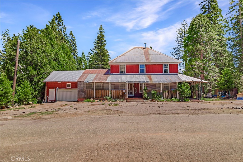 18727 Skyway Property Photo 9