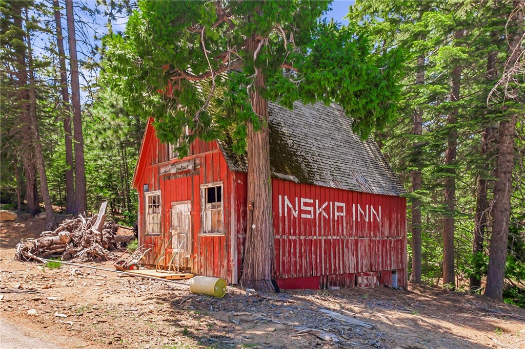 18727 Skyway Property Photo 10