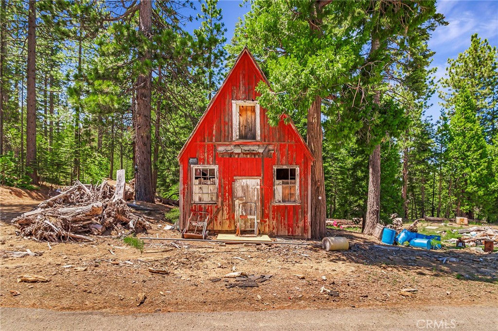18727 Skyway Property Photo 12