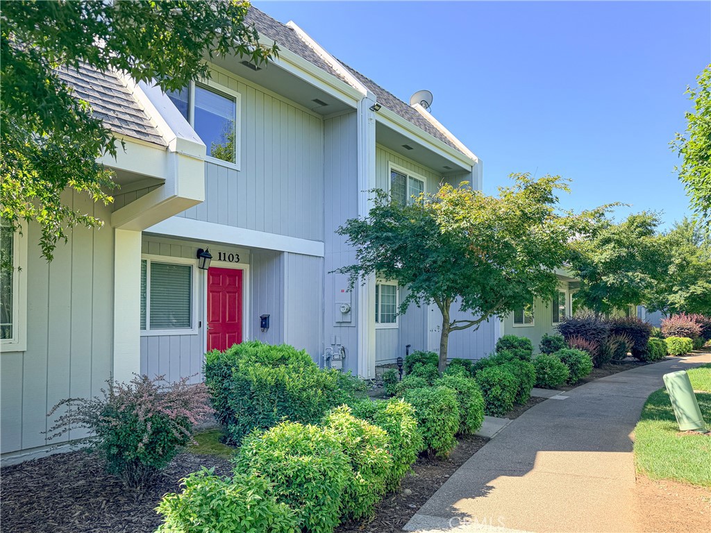 1103 Downing Property Photo 1