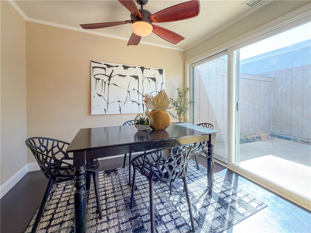 1103 Downing Property Photo 8