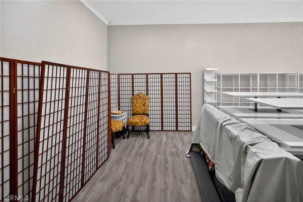118 S Broadway Property Photo 8