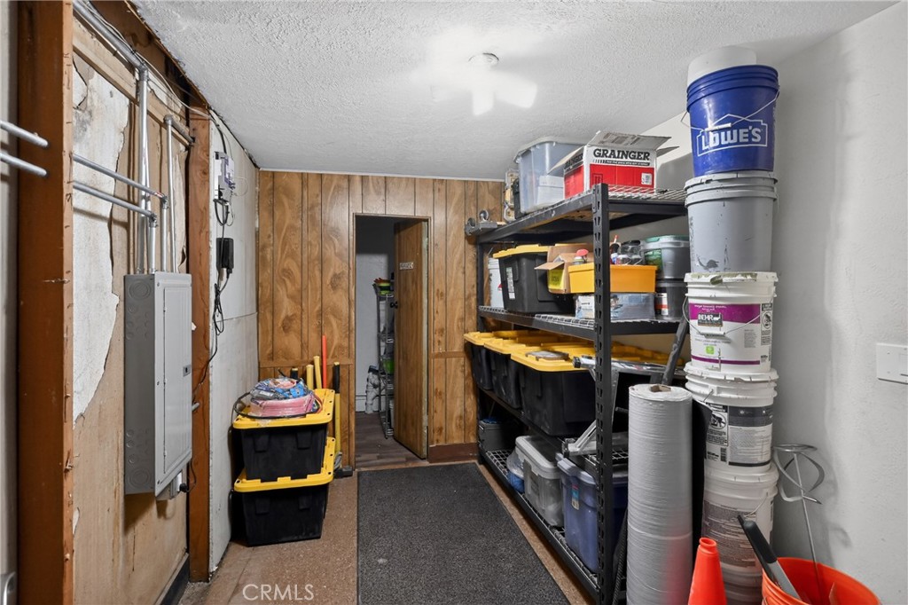 118 S Broadway Property Photo 13