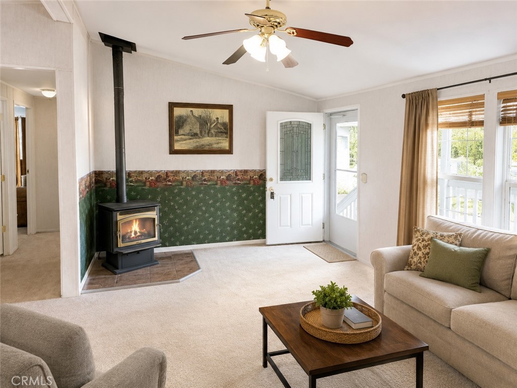 185 Cedar Parkway Property Photo 2