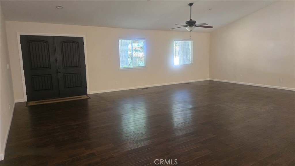14607 Holmwood Property Photo 6