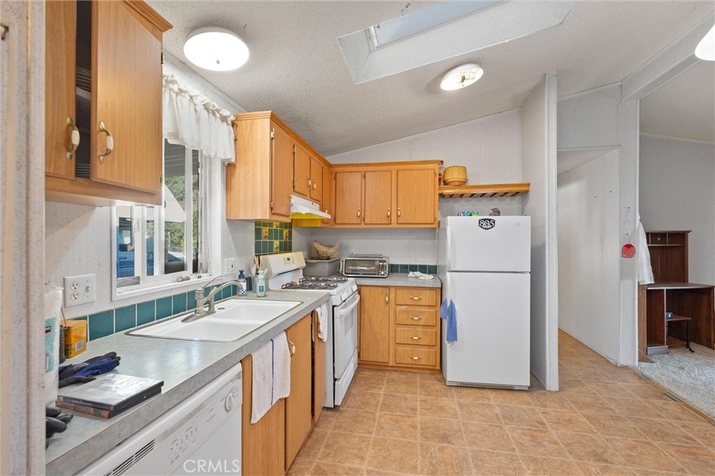 128 Shirley Lane Property Photo 12