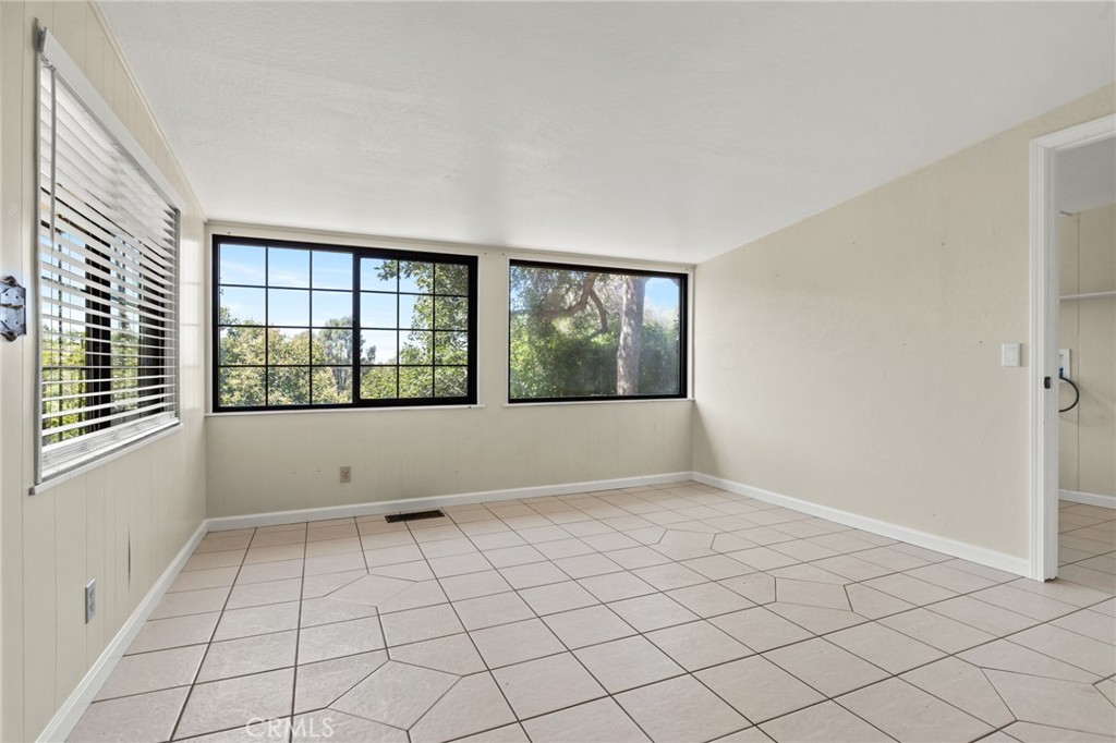 105 Pinedale Avenue Property Photo 3