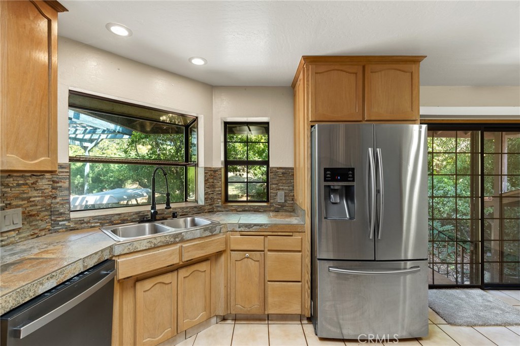 105 Pinedale Avenue Property Photo 12