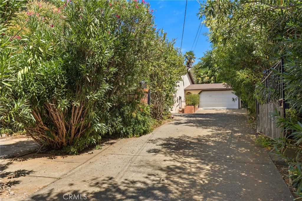 105 Pinedale Avenue Property Photo 35