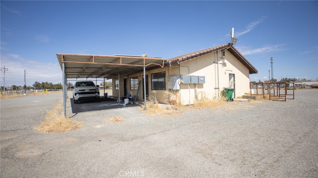 1403 Cortina Drive Property Photo 8