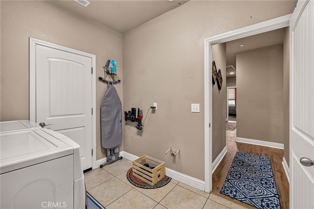 69 Abbott Circle Property Photo 53