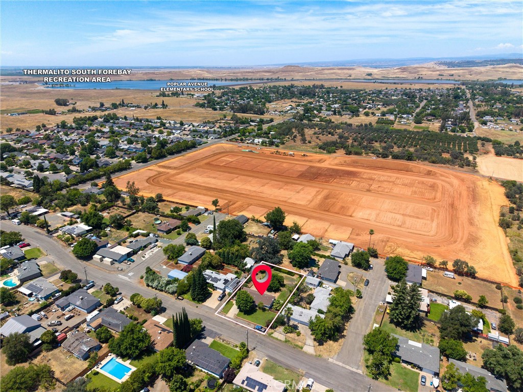 1670 Alma Property Photo 42