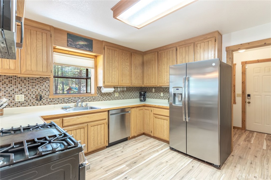 12505 Sugarloaf Property Photo 5