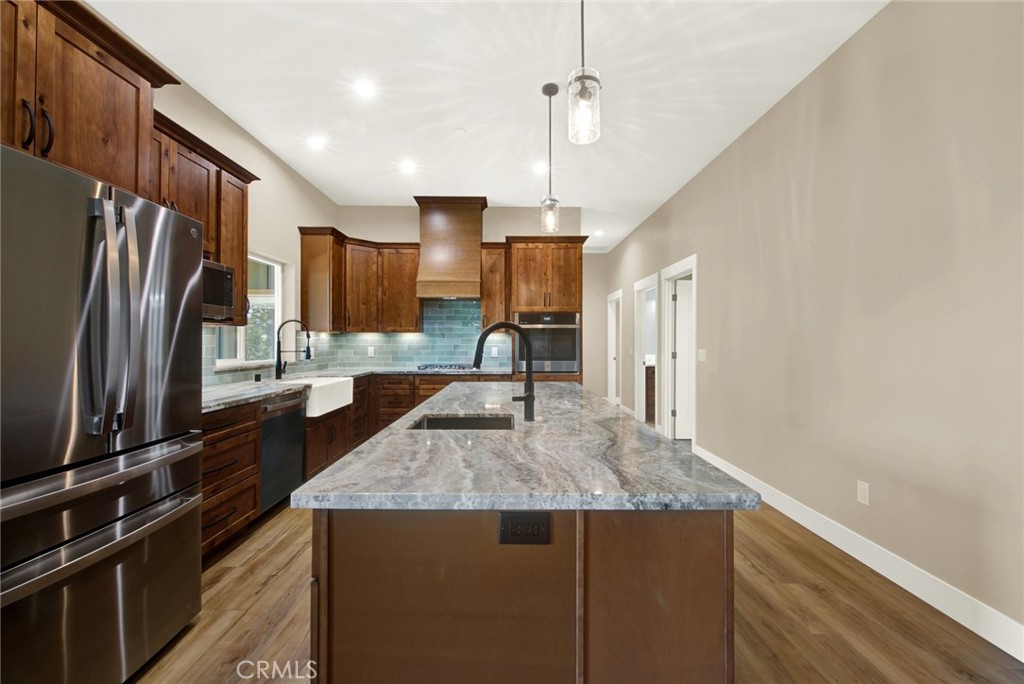 1690 Bend Lane Property Photo 33