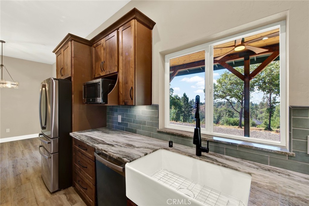 1690 Bend Lane Property Photo 38