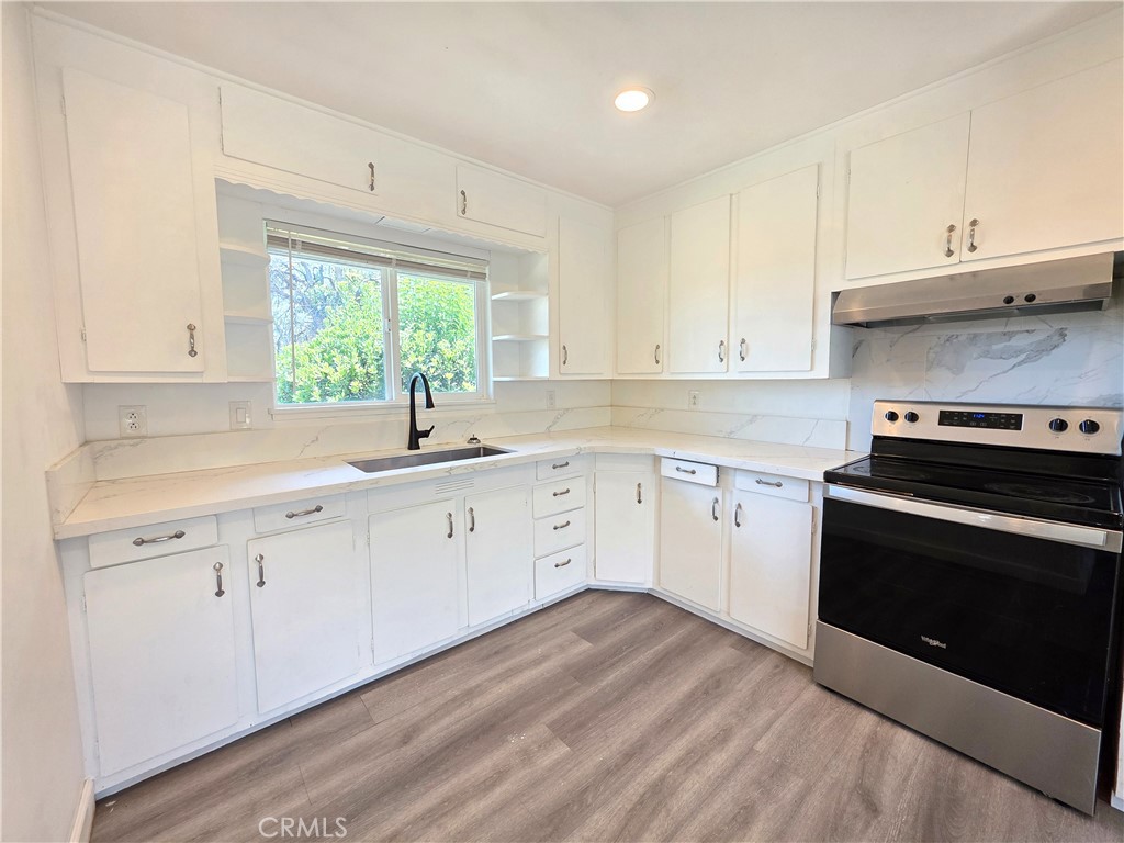 245 La Mirada Property Photo 4