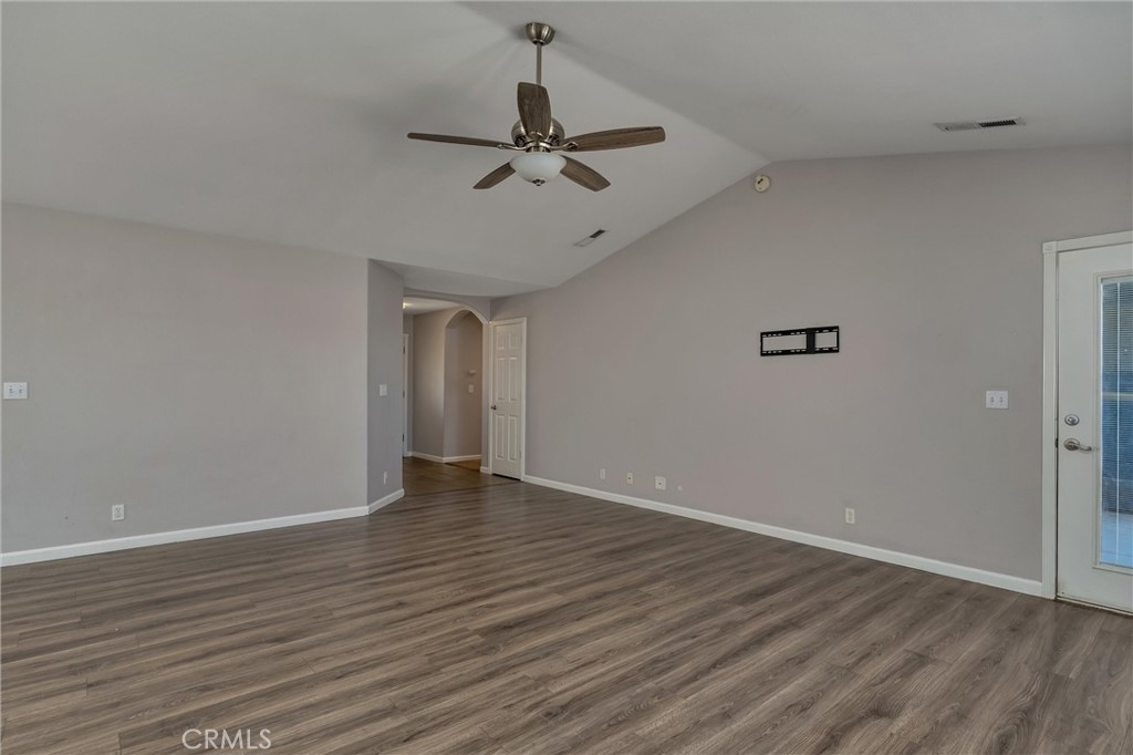 365 Yarrow Drive Property Photo 5