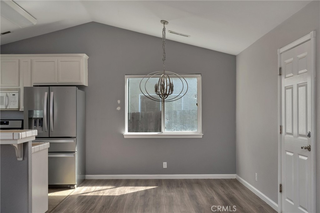 365 Yarrow Drive Property Photo 8