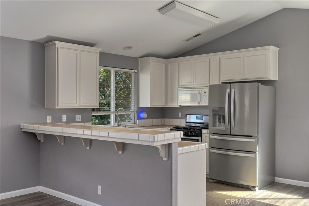 365 Yarrow Drive Property Photo 9