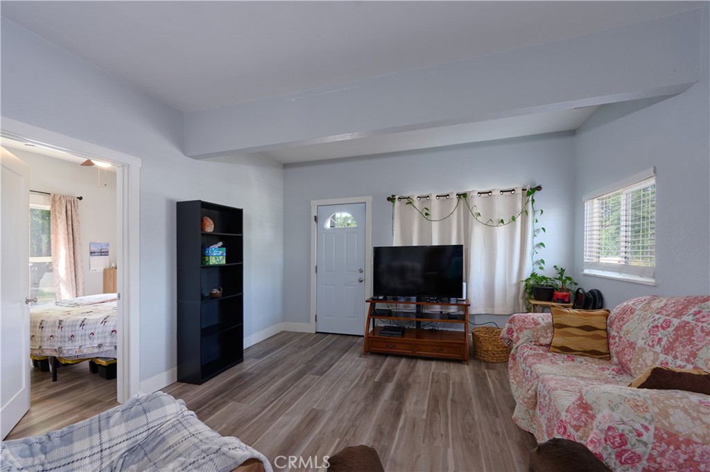 2434 Archer Property Photo 8