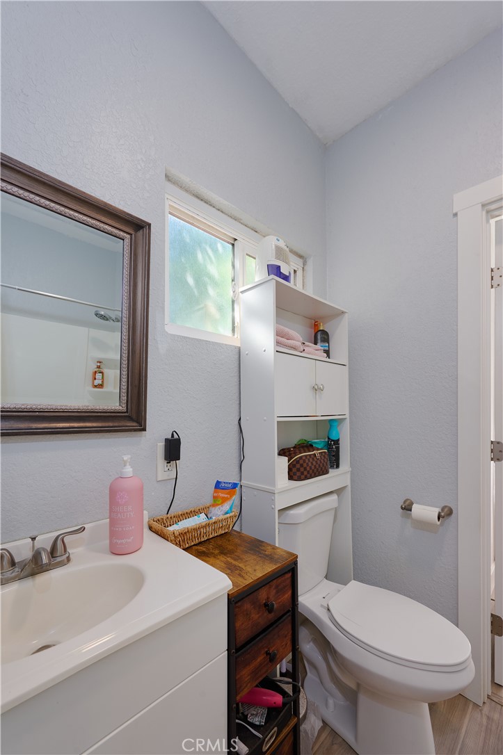 2434 Archer Property Photo 27