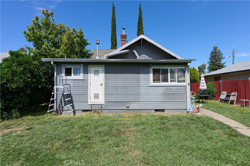2434 Archer Property Photo 31