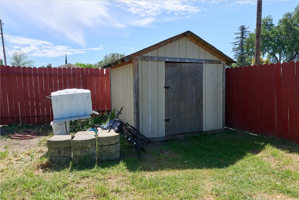 2434 Archer Property Photo 36