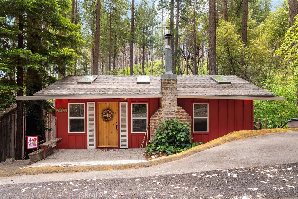 15 Toyon Trail Property Photo 1