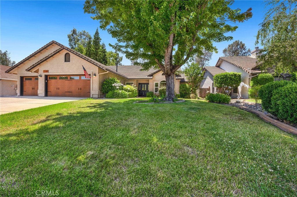 1740 Vinson Drive Property Photo 2