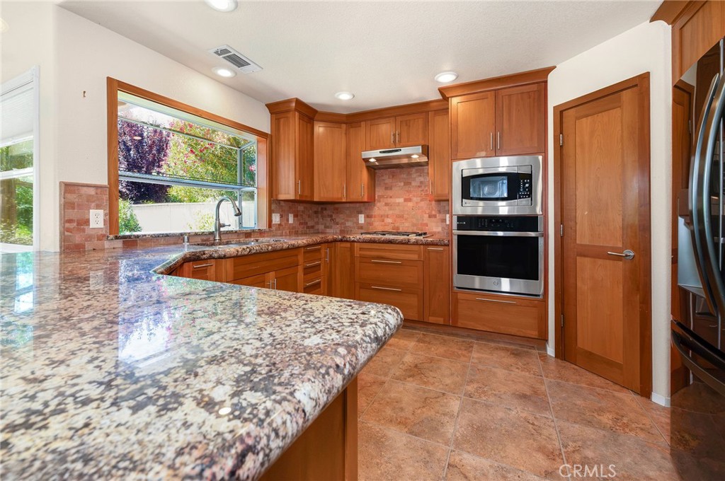 1740 Vinson Drive Property Photo 9