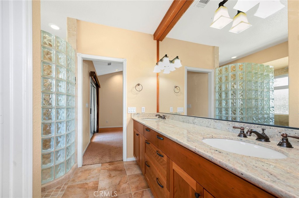 1740 Vinson Drive Property Photo 21