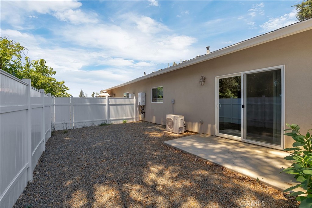 5522 Clark Property Photo 13